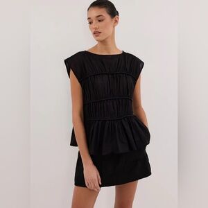 Dissh Black Linen Skort